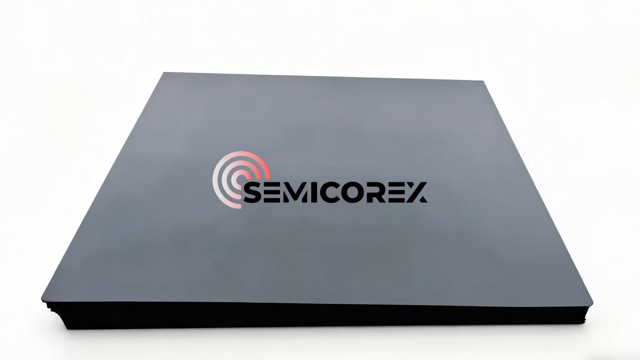 ما هي خصائص سيراميك الألومينا الأسود